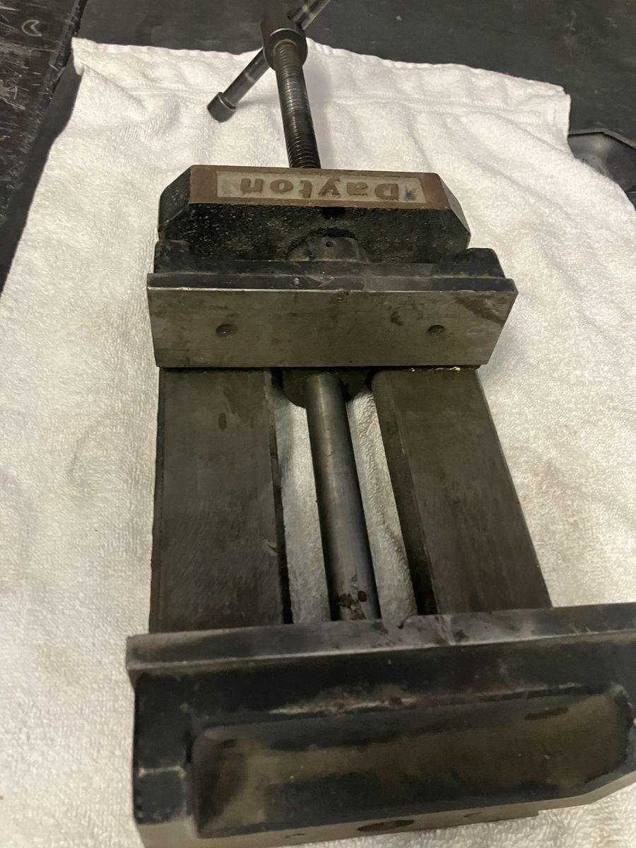 Main image 4