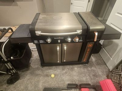 Blackstone Culinary Series 28" Griddle with Air Fryer – Excellent Condition