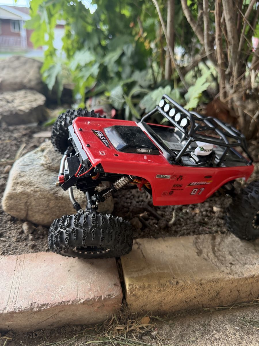 1/24 custom rc rock crawler