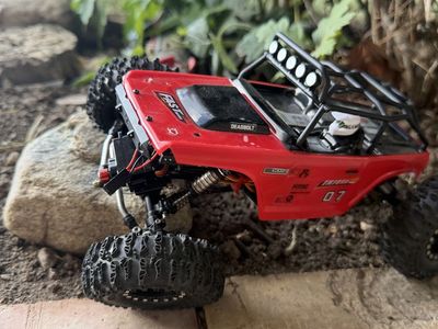 1/24 custom rc rock crawler