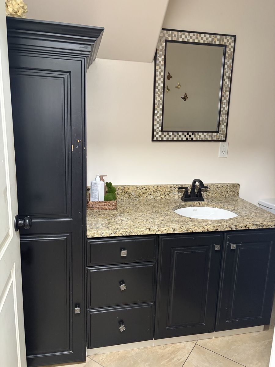 Bathroom vanity