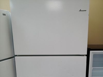 18 cf Top Freezer Refrigerator~90 Day Guarantee
