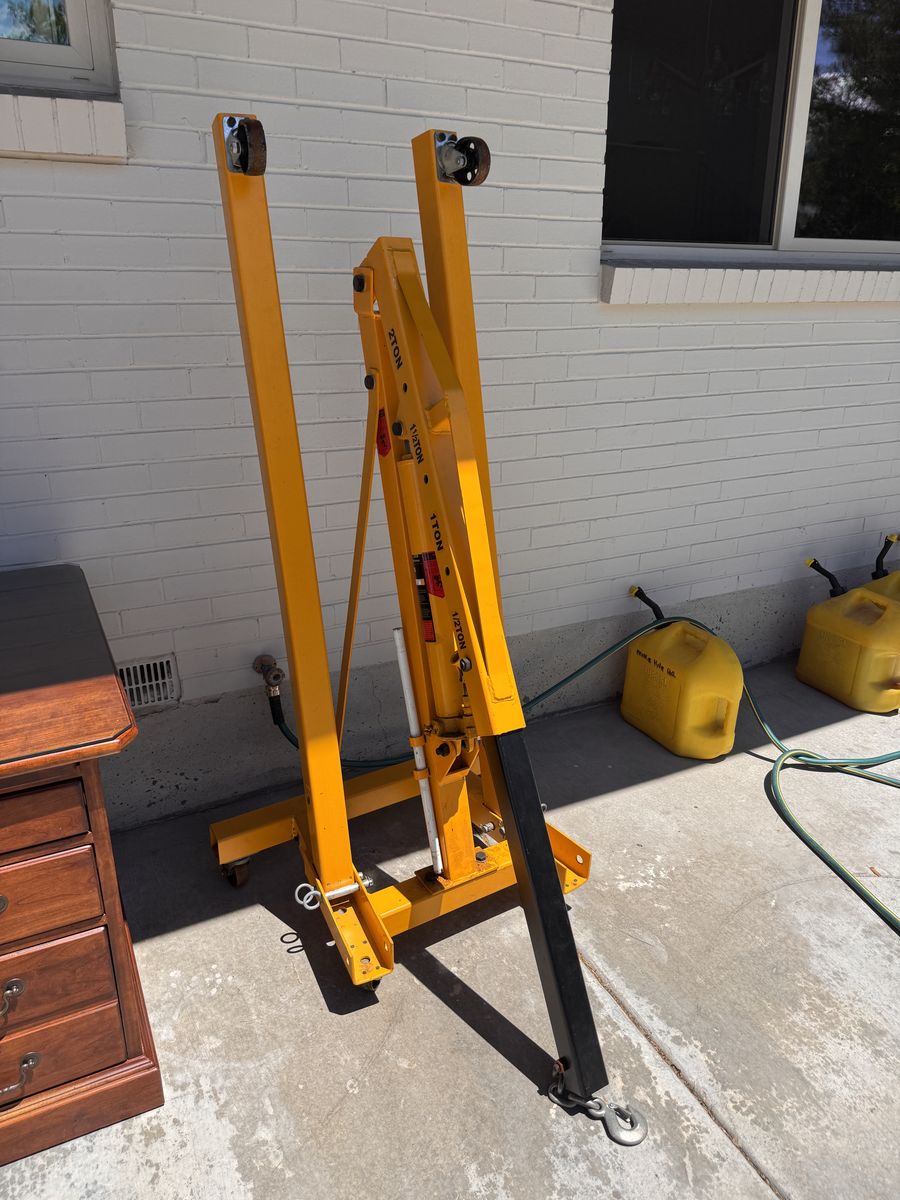 2 Ton Engine Hoist - Unused
