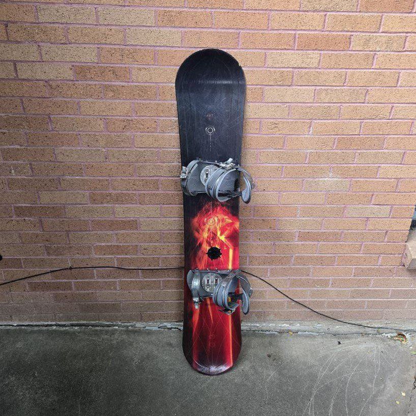 Limited LTD Fury 151 cm Snowboard Ride LS Bindings