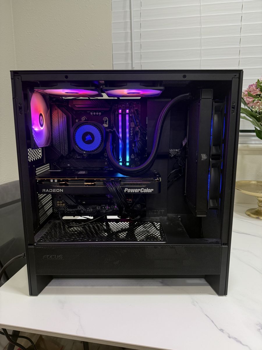 Gaming PC - Ryzen 7 5800XT Radeon RX 9070