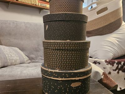 Set of 4 decorative nesting boxes