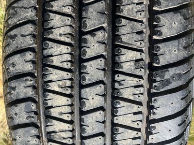 Set of 2 Tire and Rim - 275/60/15