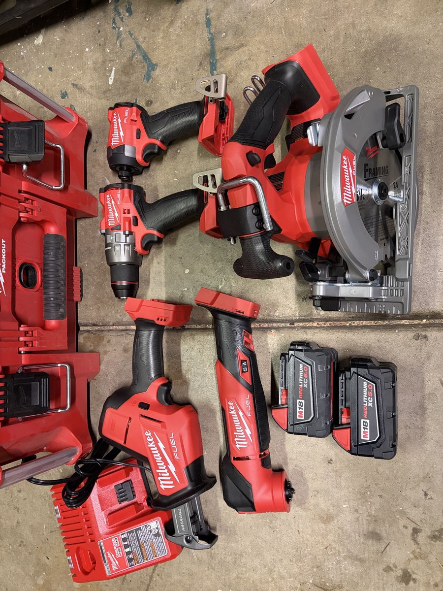 Milwaukee M18 FUEL Cordless Power Tool Kit - Saw, Drill, Impact, Hackzall, Oscillating tool, Batteries, Charger & Packout