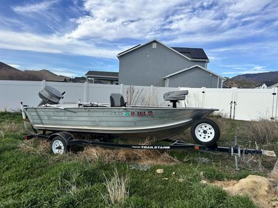 14’ Tracker Deep V + Yamaha 25HP Electric Start