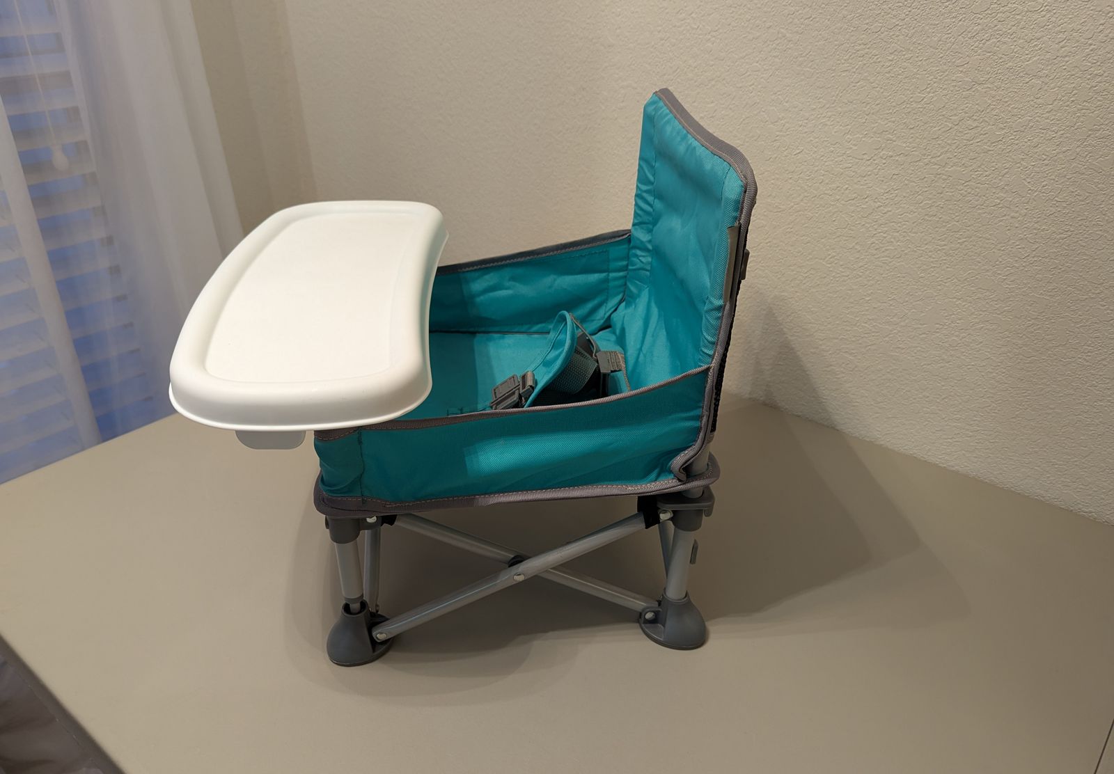 Summer Pop ‘N Sit Portable Booster Chair