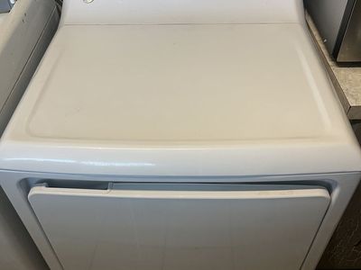GE 7.2 cu ft vented electric dryer in white