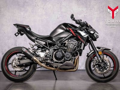 2023 Kawasaki Z900 ABS Metallic Black/Graphite Gray/Flat Black