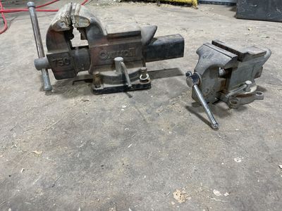 Heavy Duty Bench Vise Oracoat 750 and Smaller Vise Set Used