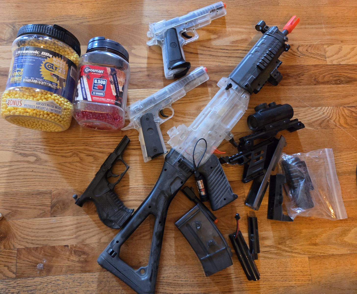 Airsoft guns and bbs