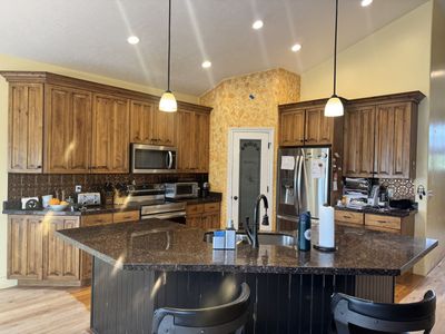 Kitchen Cabinets Used