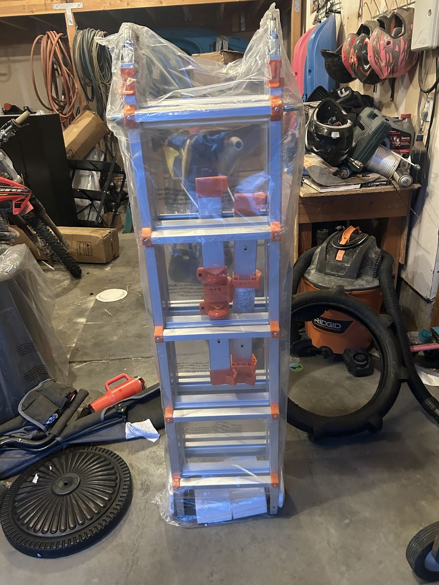 Leveleve Adjustable Ladder