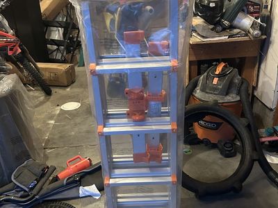 Leveleve Adjustable Ladder