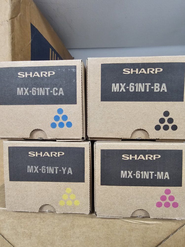 Full set of sharp toner