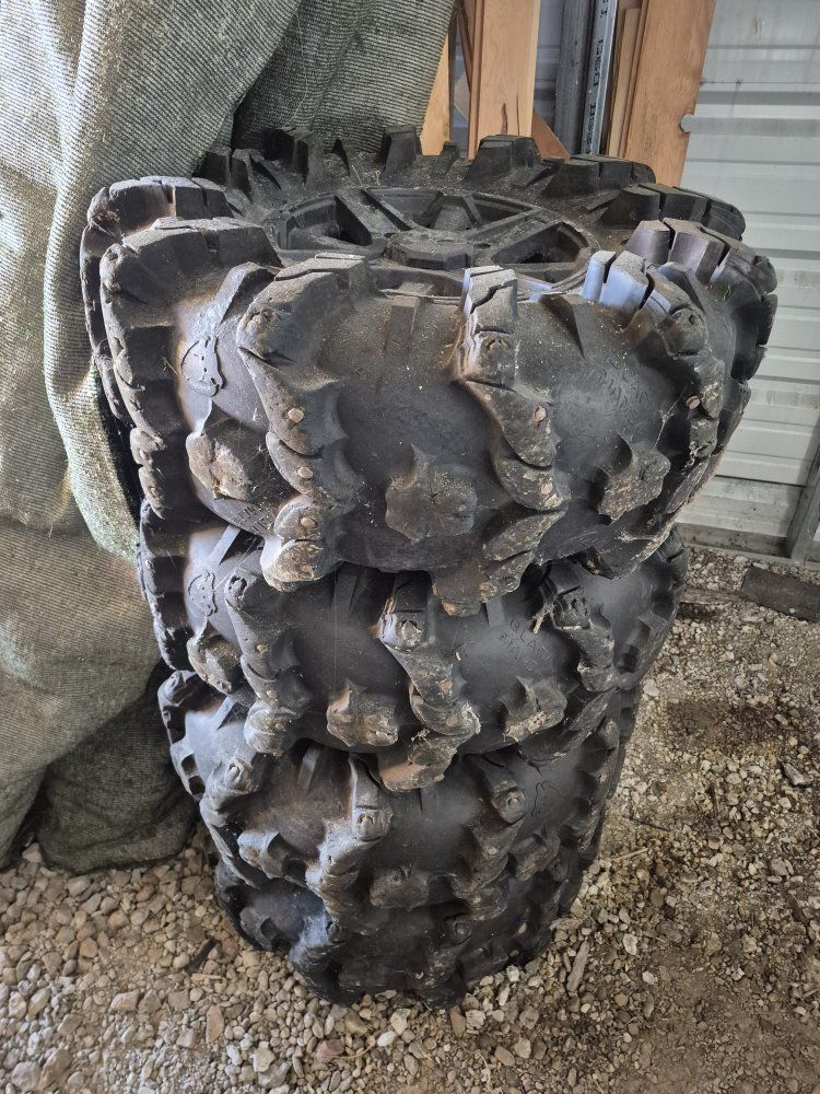 Polaris razor 32 inch black mambas.