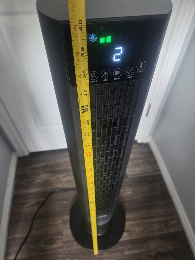 Holmes Digital Tower Fan – Excellent Condition
​
