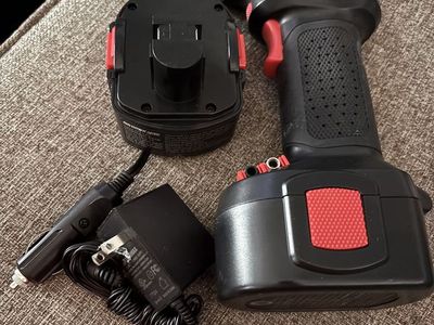 Air Hawk Handheld Tire Inflator