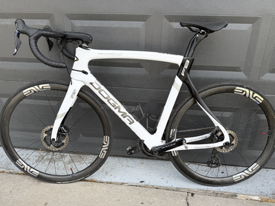 2018 Pinarello Dogma F8 Disc – Dura-Ace Di2 – ENVE/Chris King – Garmin – Size 57.5