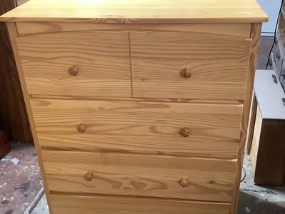 Like new 4 Drawer Dresser