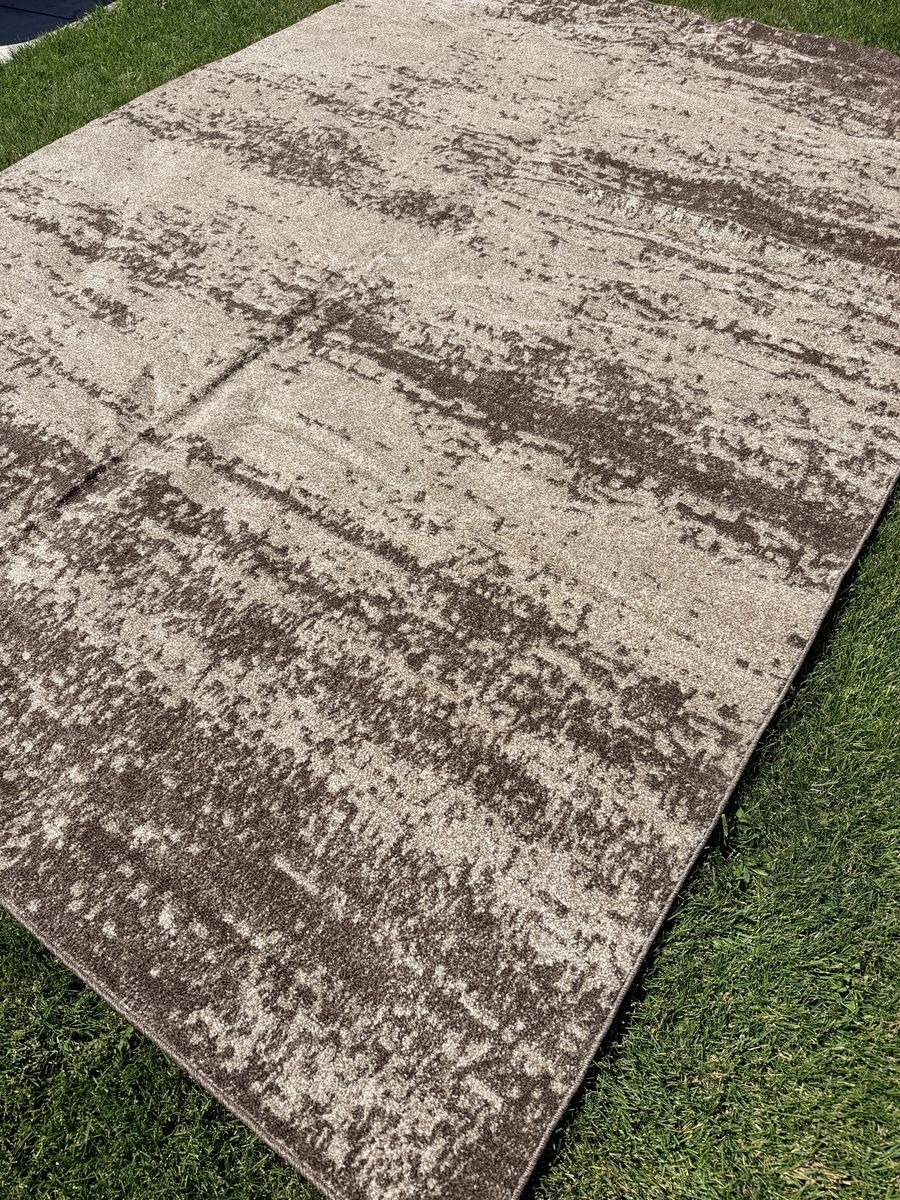 New. 9x12 Carpeted Modern Abstract Brown and Beige Area Rug