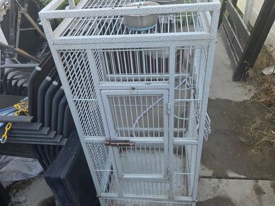 Rolling Bird Cage with Play Top and Feeders