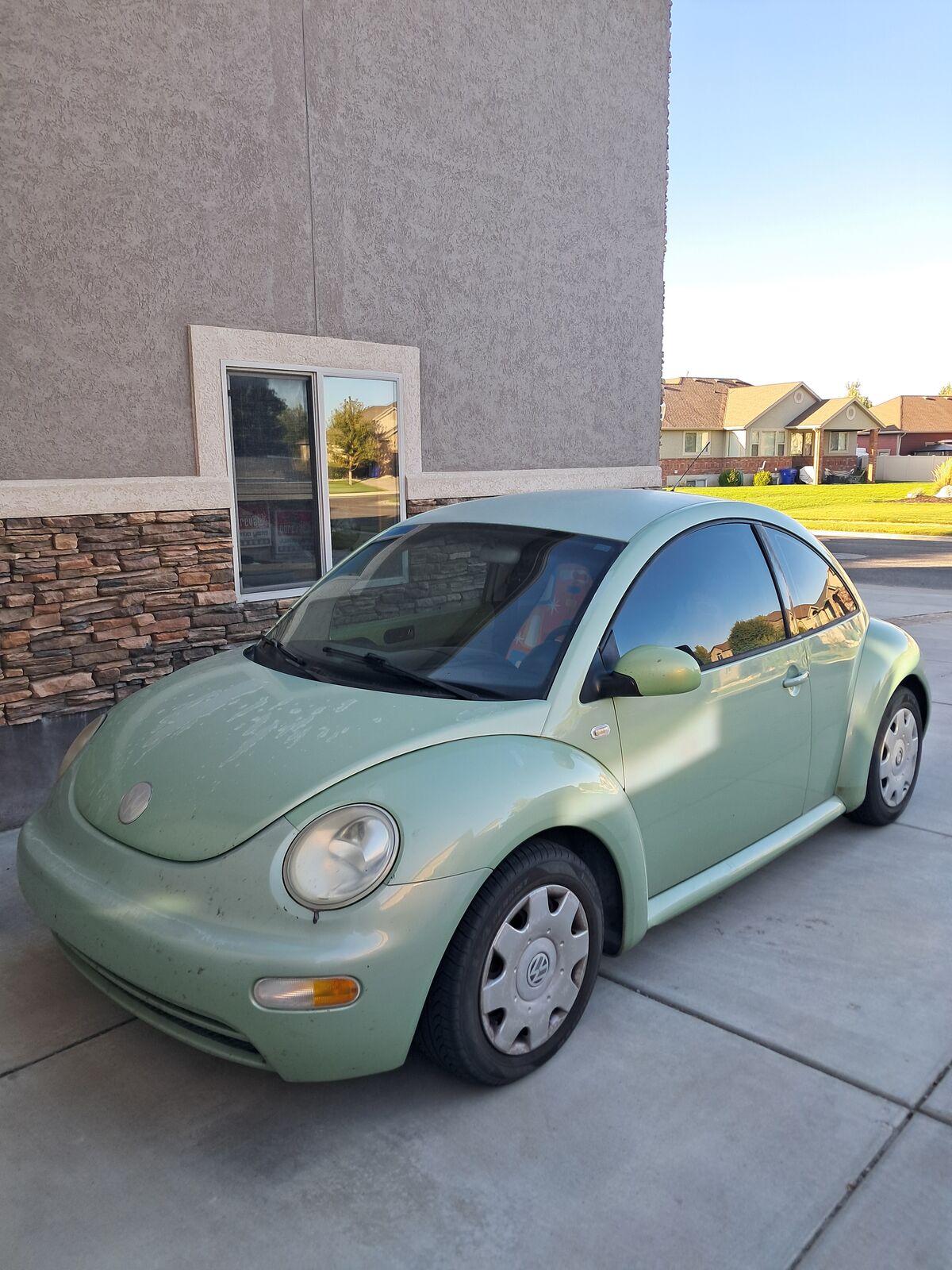 2002 VOLKSWAGEN BEETLE GL