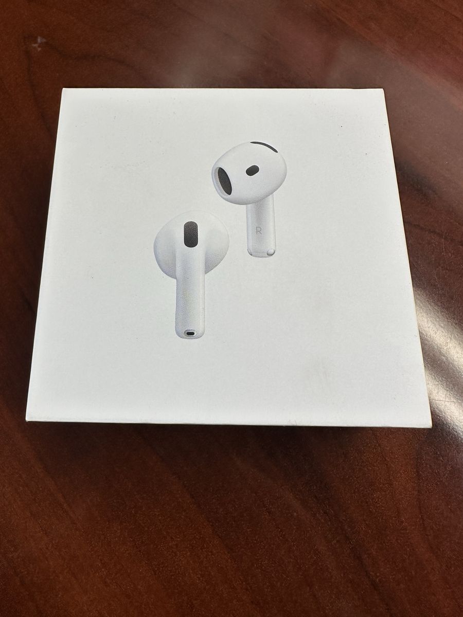 Apple Airpods 4 W/ Noise Canceling - NEW