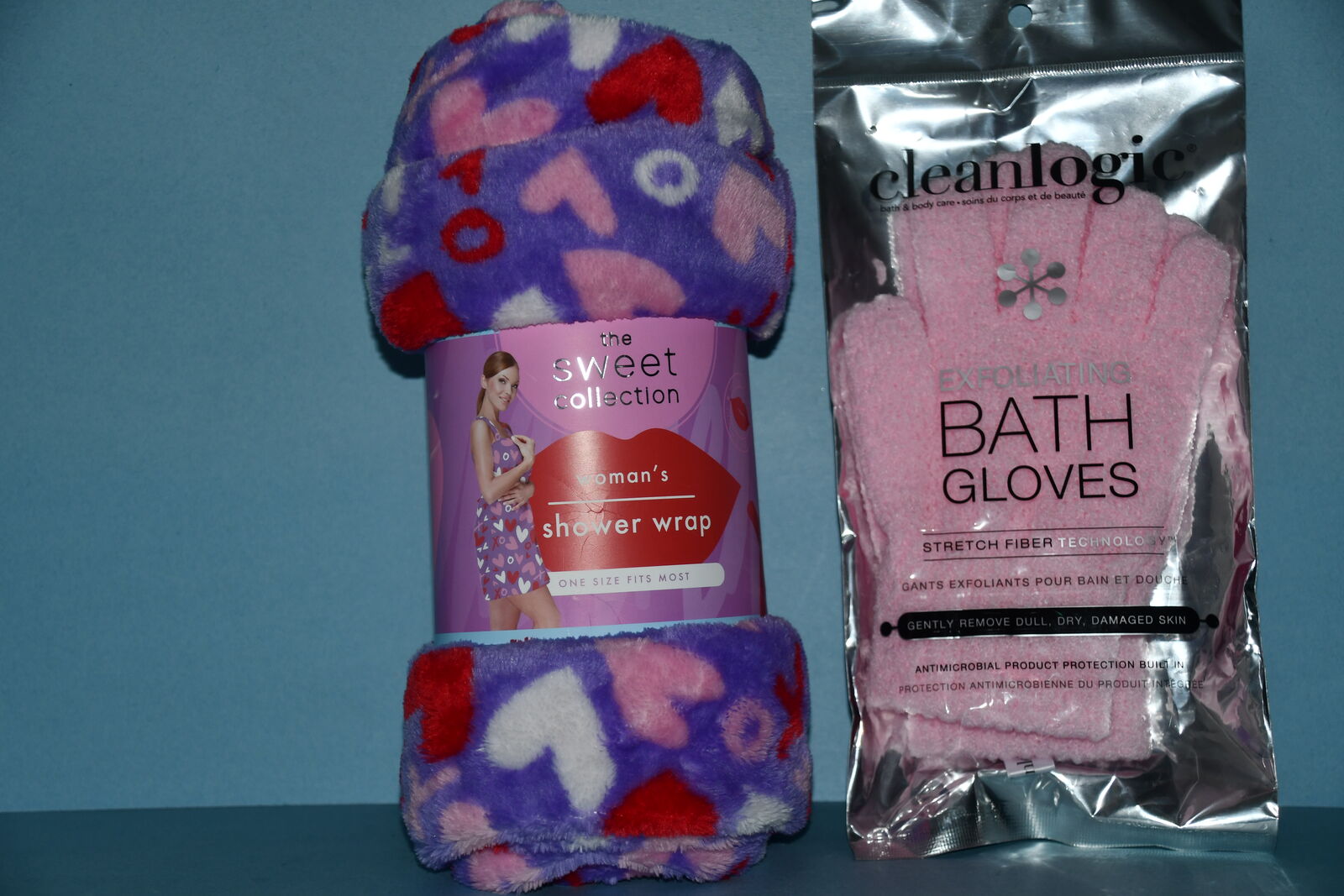 NEW WOMEN'S SHOWER WRAP (ONE SIZE FITS MOST) & NEW PINK EXFOLIATING BATH GLOVES ~ BOTH FOR $5