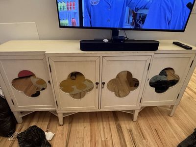 Entertainment cabinet