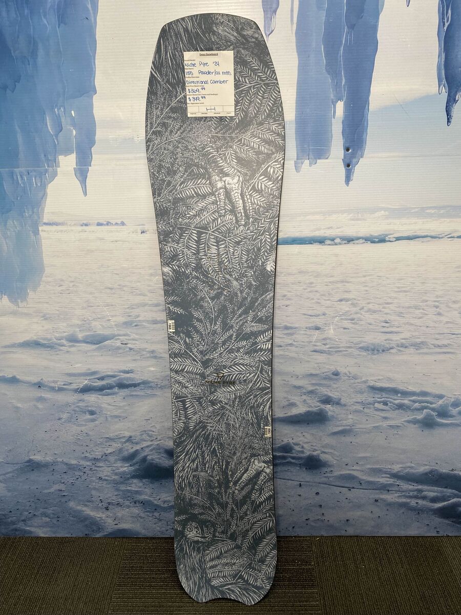 Lightly Used Niche Pyre '24 155cm