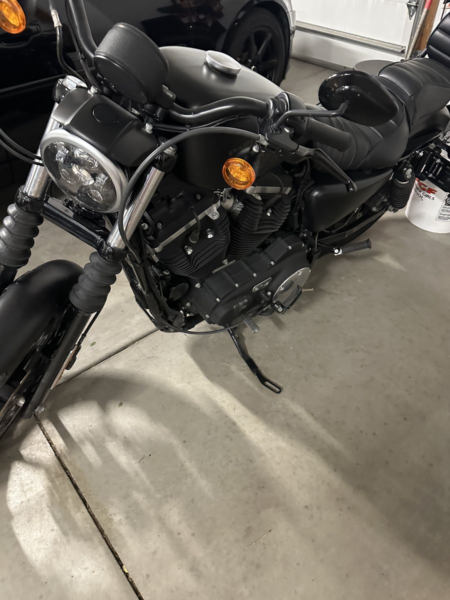 2016 Harley-Davidson Sportster Iron 883