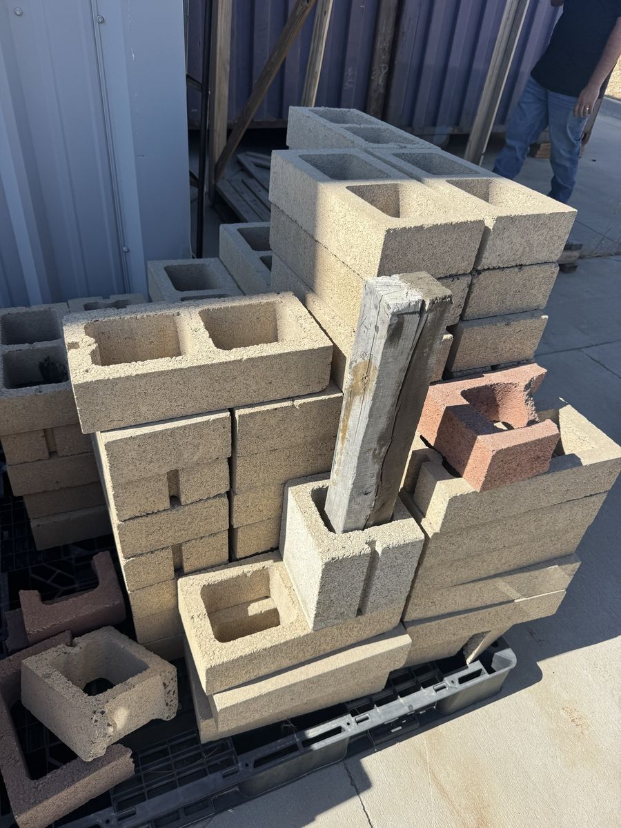 Main image 4