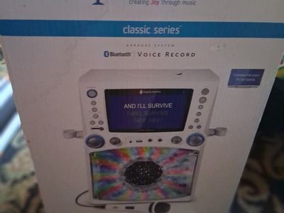 karaoke machine w lights
