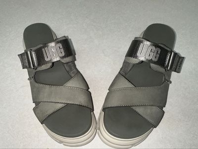 UGG Ashton Slide