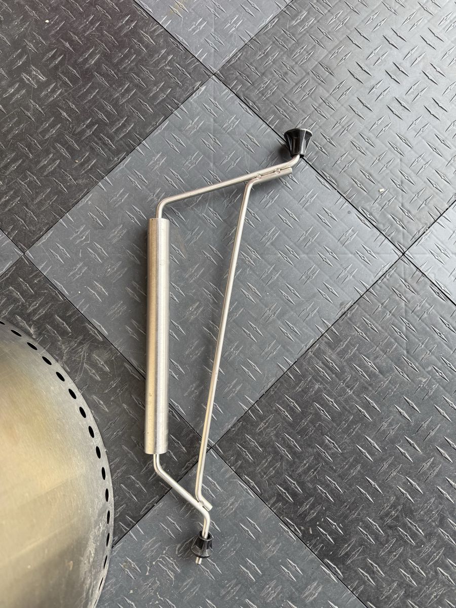 Main image 6
