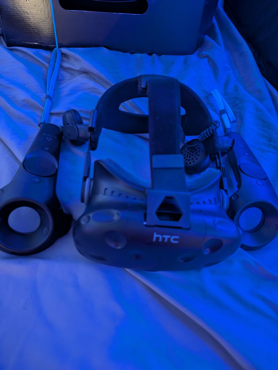 Main image 4