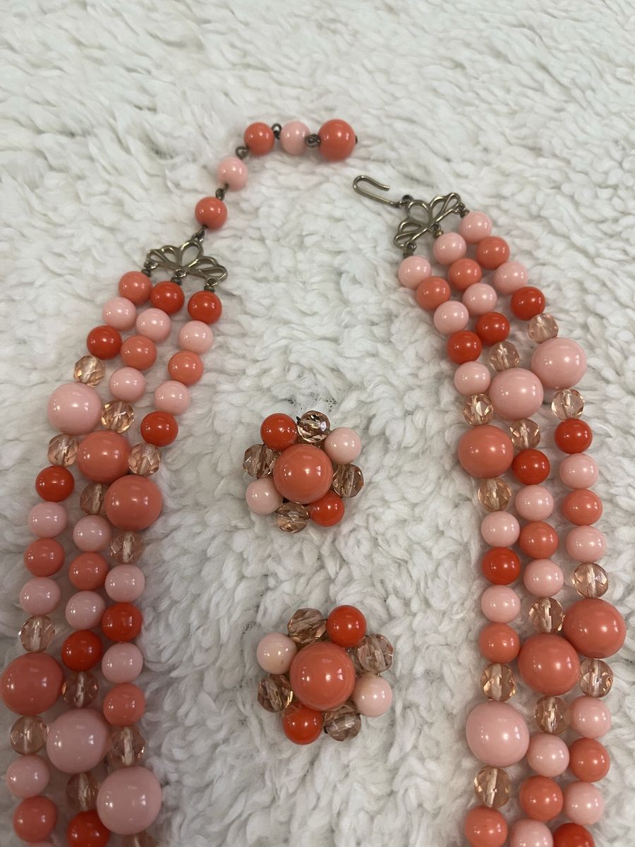 Coral and Pinks 1950's 'Richelieu' Necklace, Choker, and Earring 4 Piece Set -Vintage/Antique