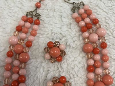 Coral and Pinks 1950's 'Richelieu' Necklace, Choker, and Earring 4 Piece Set -Vintage/Antique
