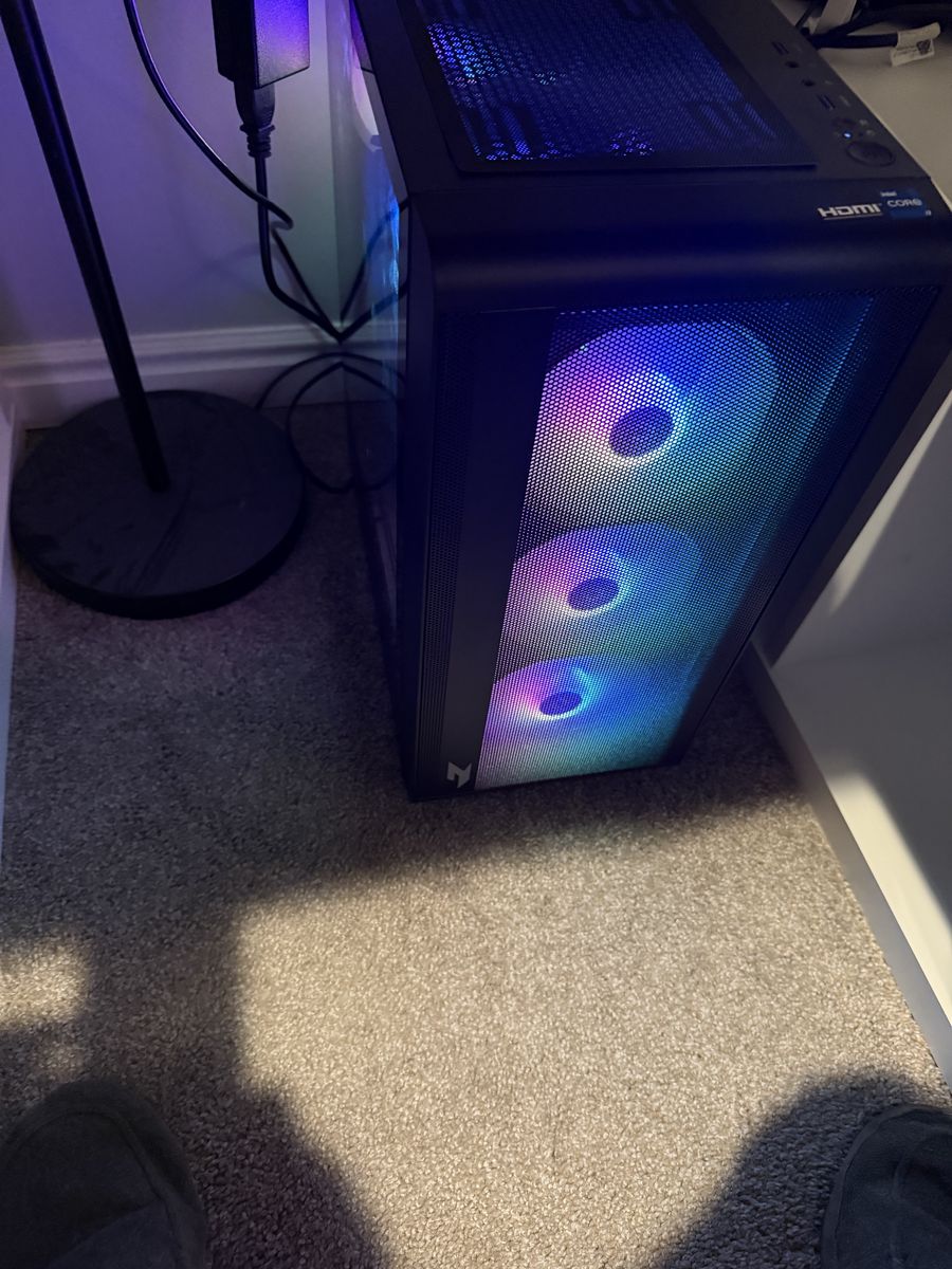 Acer - Nitro 60 Gaming Desk - hardly used