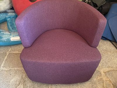 Lounge/living room chair