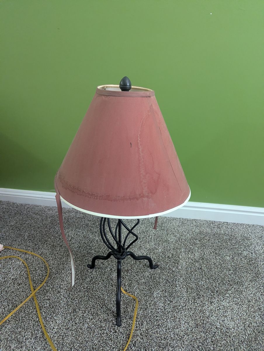 Lamp with torn seam