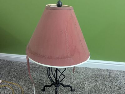 Lamp with torn seam