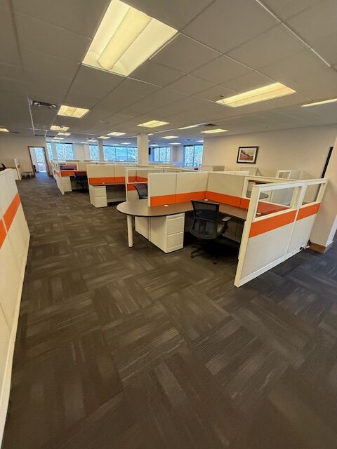 x100 6'x6' Cubicles