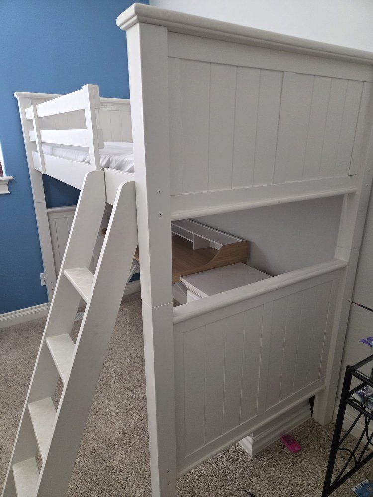 White Wood Loft Bed/bunk beds