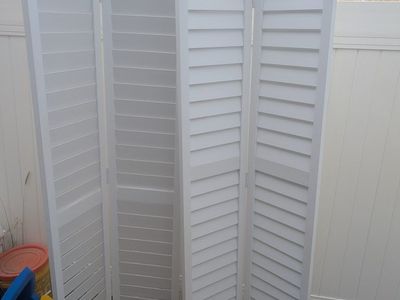 28" folding closet doors