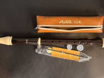 Aulos Alto 209B E Recorder - W/Case & Accessories - Made in Japan - NEW